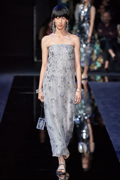 Look 57